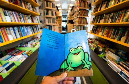 bibliobus notranjost